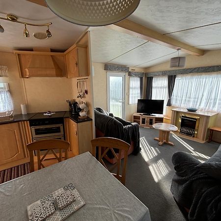 Seaview 145 - Pet Friendly, Bath And Close To Beach & Fantasy Island - Meadow Lakes Caravan & Lodge Hire Ingoldmells Dış mekan fotoğraf